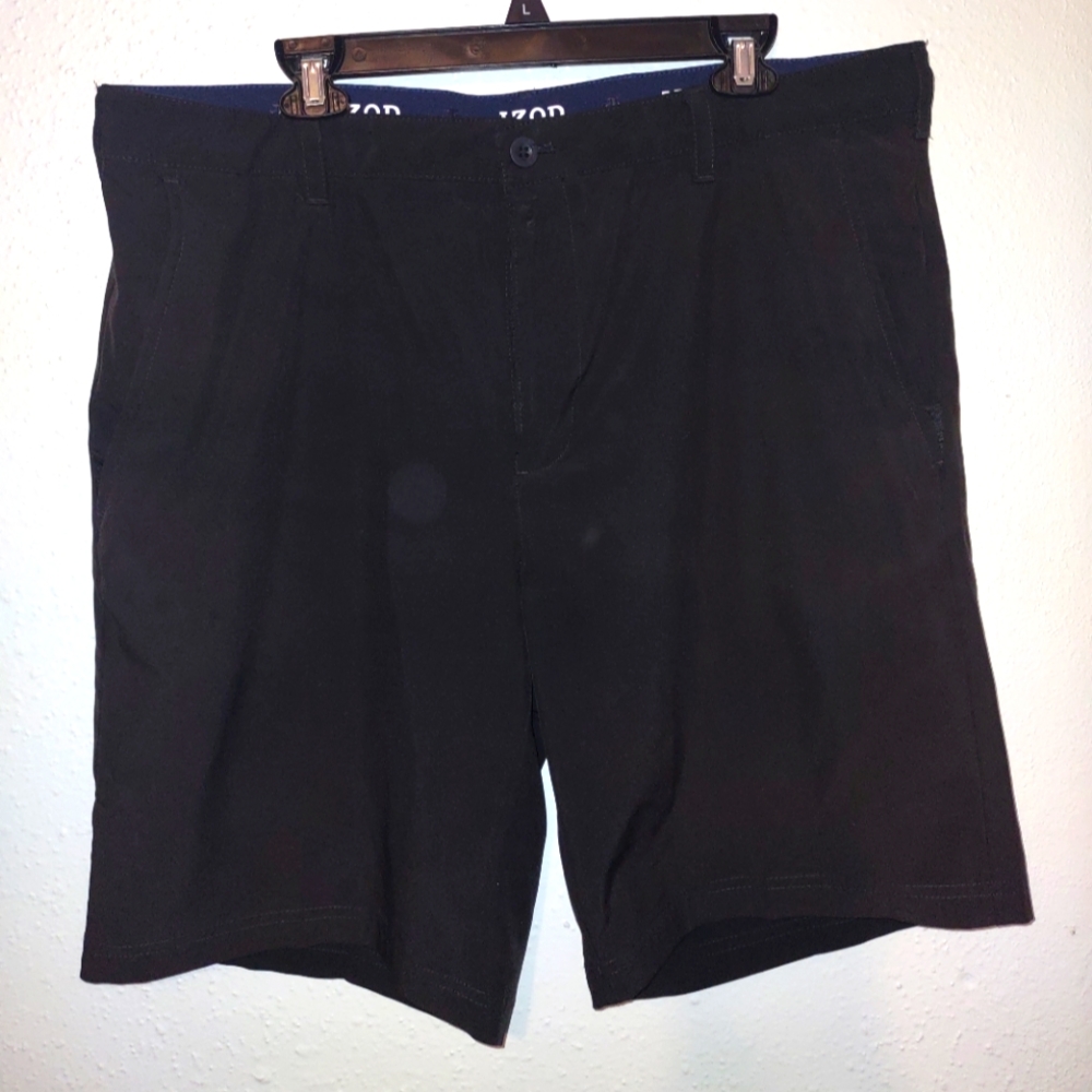 Izod Golf Men shorts